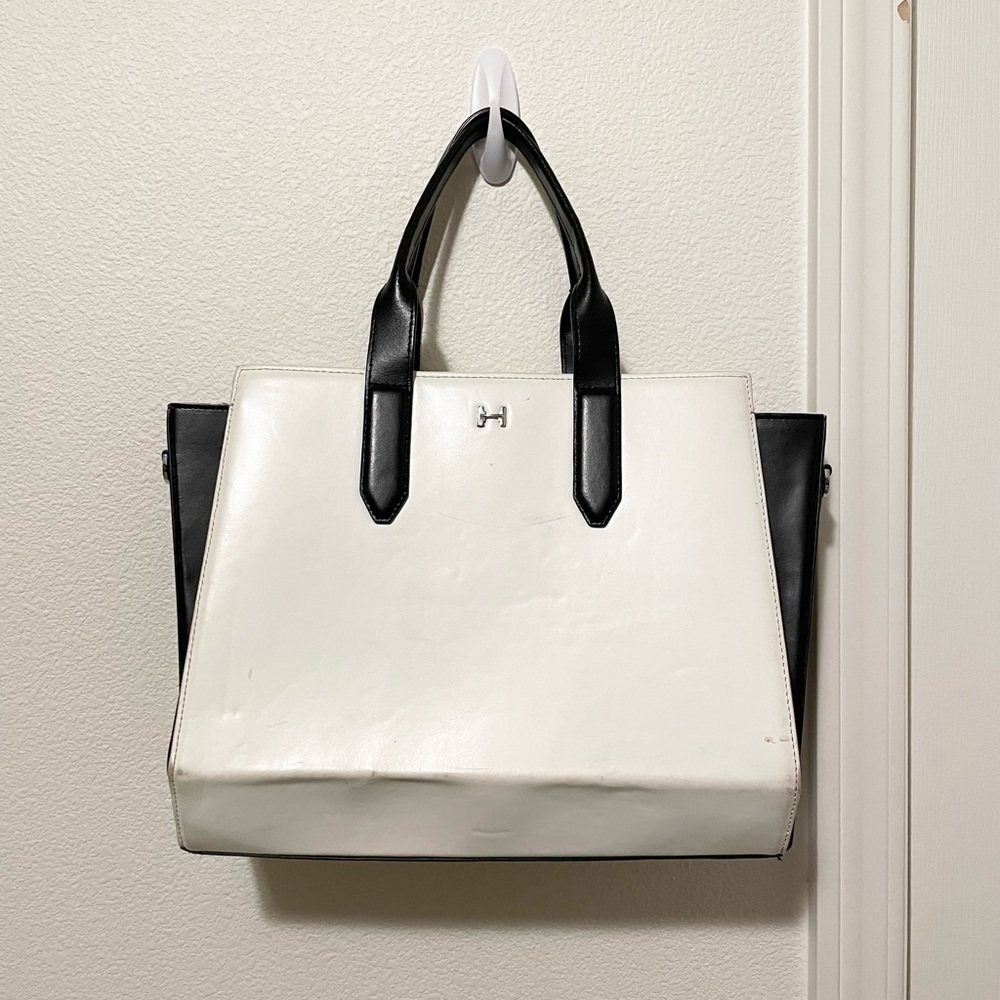 Large Halston Heritage Designer bag